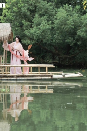 [YITUYU艺图语]2025.09.12 盼风雨来能留你在此 李李不li[10P98M]