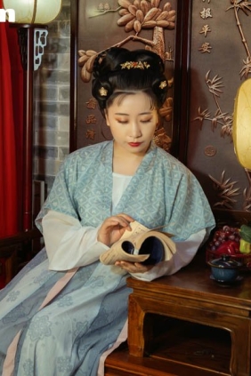 [YITUYU艺图语]2025.06.18 暮色 卡卡[14P152M]