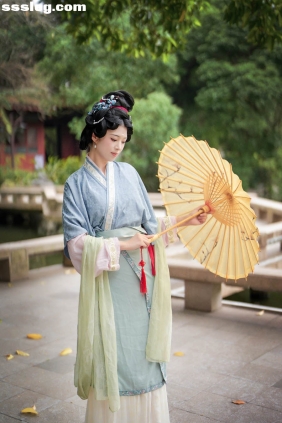 [YITUYU艺图语]2025.10.13 古风人像拍摄 小倩[13P201M]