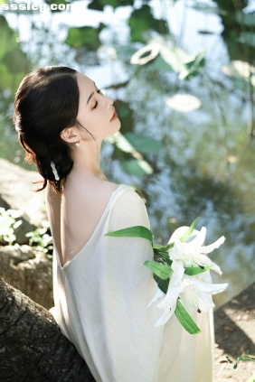 [YITUYU艺图语]2025.09.16 光斑 槐枝-[17P160M]