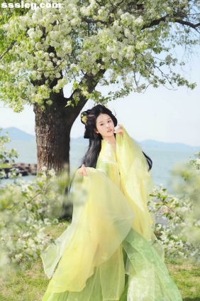 [YITUYU艺图语]2025.08.08 梨花开 憨憨婷…[27P34M]