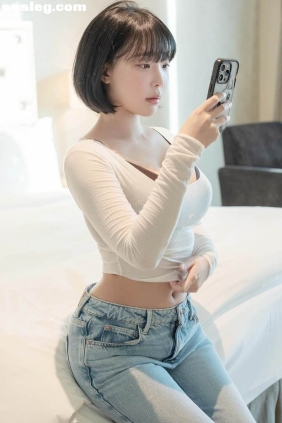 Kang Inkyung White T-Shirt[20P72M]