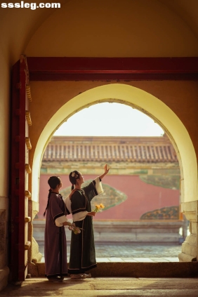 [YITUYU艺图语]2025.09.23 宫女谈往录 刘七七&紫千[18P195M]