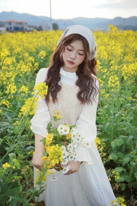 [YITUYU艺图语]2025.08.17 田园少女油菜花 静静已[39P807M]