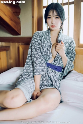 [Moon Night Snap] Yunjin Digital Photobook[84P325M]