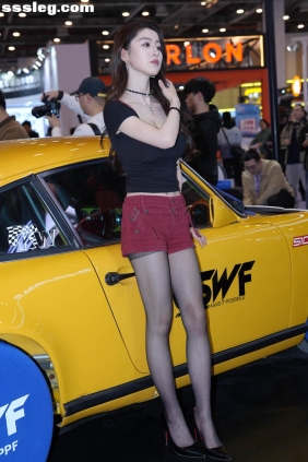 街拍作品 黑丝红短裤[59P+2V2.69G]