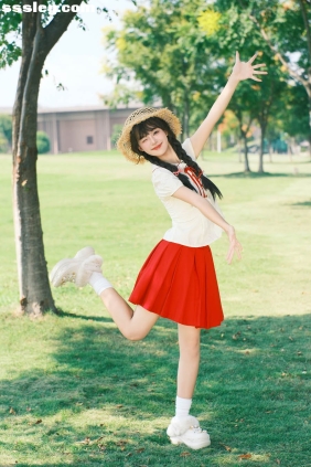 [YITUYU艺图语]2025.10.28 元气小女孩 夏芋小年[46P1.11G]