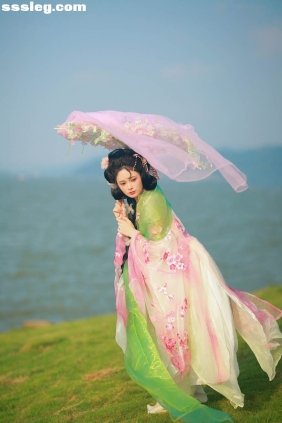 [YITUYU艺图语]2025.07.27 一风一袂一湖一美 6161[50P98M]