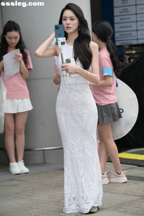 街拍作品 白裙女主持[107P2.10G]