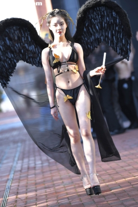 街拍作品 黑色天使[92P2.31G]