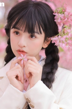 [YITUYU艺图语]2025.04.25 樱花树下 捉到一只苏苏[27P242M]