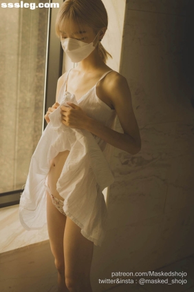 摄影师MaskedShojo No.005 The poor girl[44P212M]