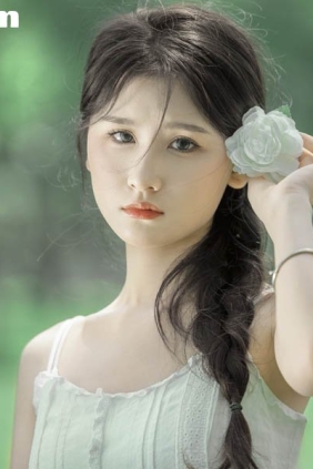 [YITUYU艺图语]2025.05.16 青青草坪 采桑子[15P94M]