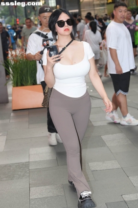 街拍作品 丰满灰色瑜伽裤[119P2.45G]