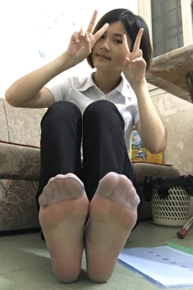 学妹校园寝室短丝系列032期 谭佐婷[40P22M]