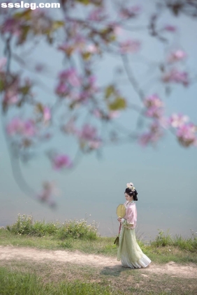 [YITUYU艺图语]2025.04.24 芳菲满袖 就是叫美男啊[33P368M]