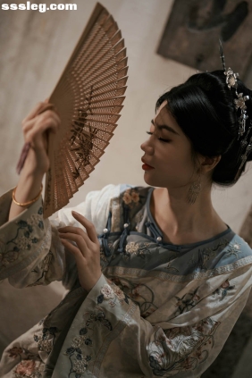 [YITUYU艺图语]2025.08.10 SONY A7C2直出人像 阿咩[16P117M]