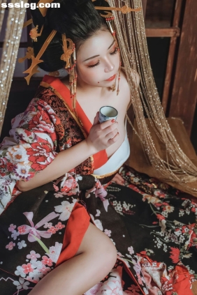 自闭颜球球(无颜小天使wy) 花魁[15P172M]