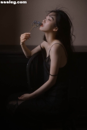 [YITUYU艺图语]2025.07.14 万物至暗 郭荣的海角[16P39M]