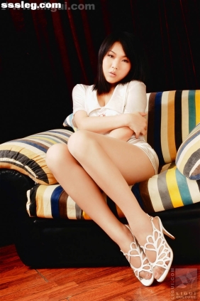 [Ligui丽柜]2010.06.14 文静