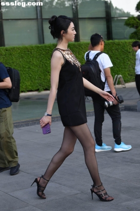 街拍作品 简约大气吊带裙[127P2.92G]