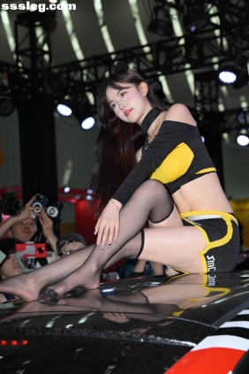 街拍作品 可爱甜美SHOWGIRL[95P2.17G]