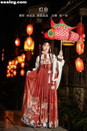 [YITUYU艺图语]2023.02.09 逛灯会 梨一依[21P410M]