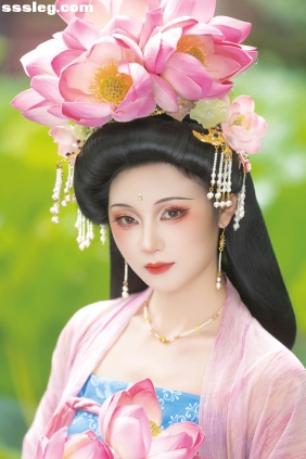 [YITUYU艺图语]2025.11.01 荷风柳韵 不听山[12P141M]