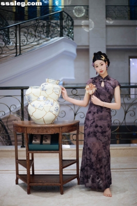 [YITUYU艺图语]2025.07.19 一抹紫色韵味 小u[26P486M]