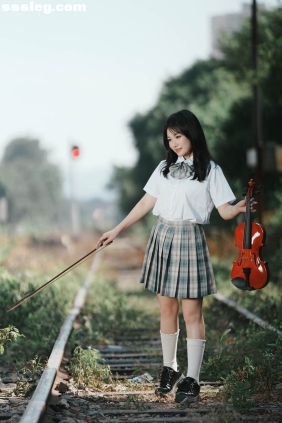 [YITUYU艺图语]2025.08.29 日系人像拍摄 吧啦吧啦[17P100M]