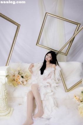 [YITUYU艺图语]2025.09.17 羽毛写真 盖盖[29P390M]