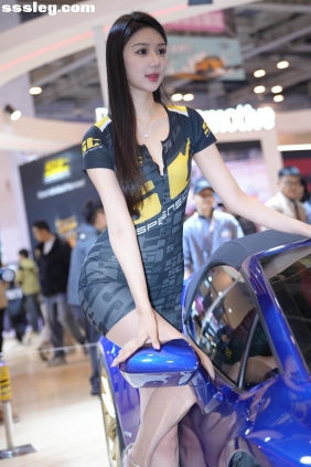 街拍作品 温婉连体衣[63P+2V2.07G]