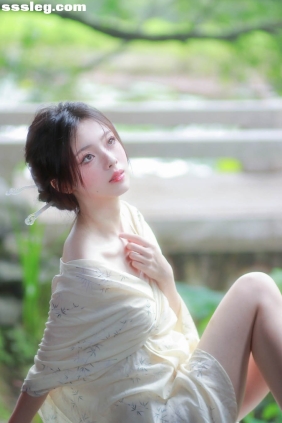 [YITUYU艺图语]2025.06.26 清冷感新中式 鹿离[14P131M]