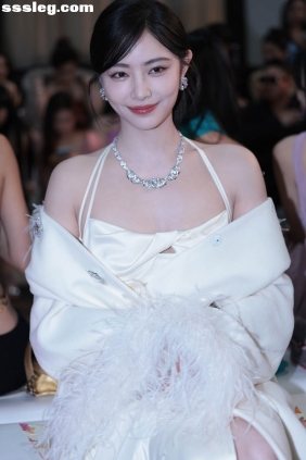 街拍作品 优雅白裙[96P944M]