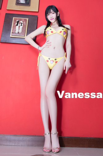 695Vanessa-hd8a.jpg