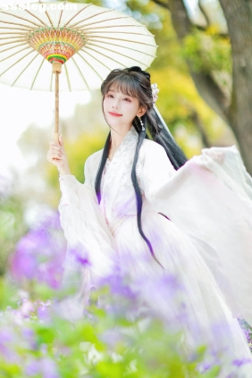 [YITUYU艺图语]2026.04.04 坠入紫色雾境的国风仙女 夏美[67P988M]