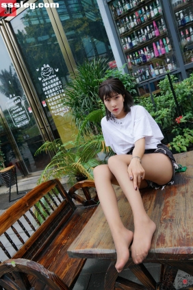 [MussGirl慕丝女郎] 第207期 小颖[77P110M]