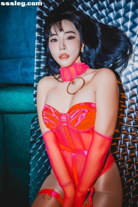 Sooah Neon Seduction[25P+2V922M]