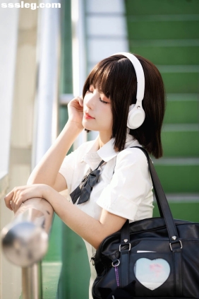 [YITUYU艺图语]2026.04.03 JK少女 猫猫CC不炸毛[16P281M]