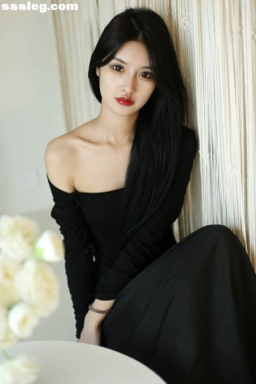 素人美模苗苗私房写真集[532P+8V2.23G]