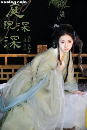 [YITUYU艺图语]2024.05.20 庭院深深 你的三三[19P219M]